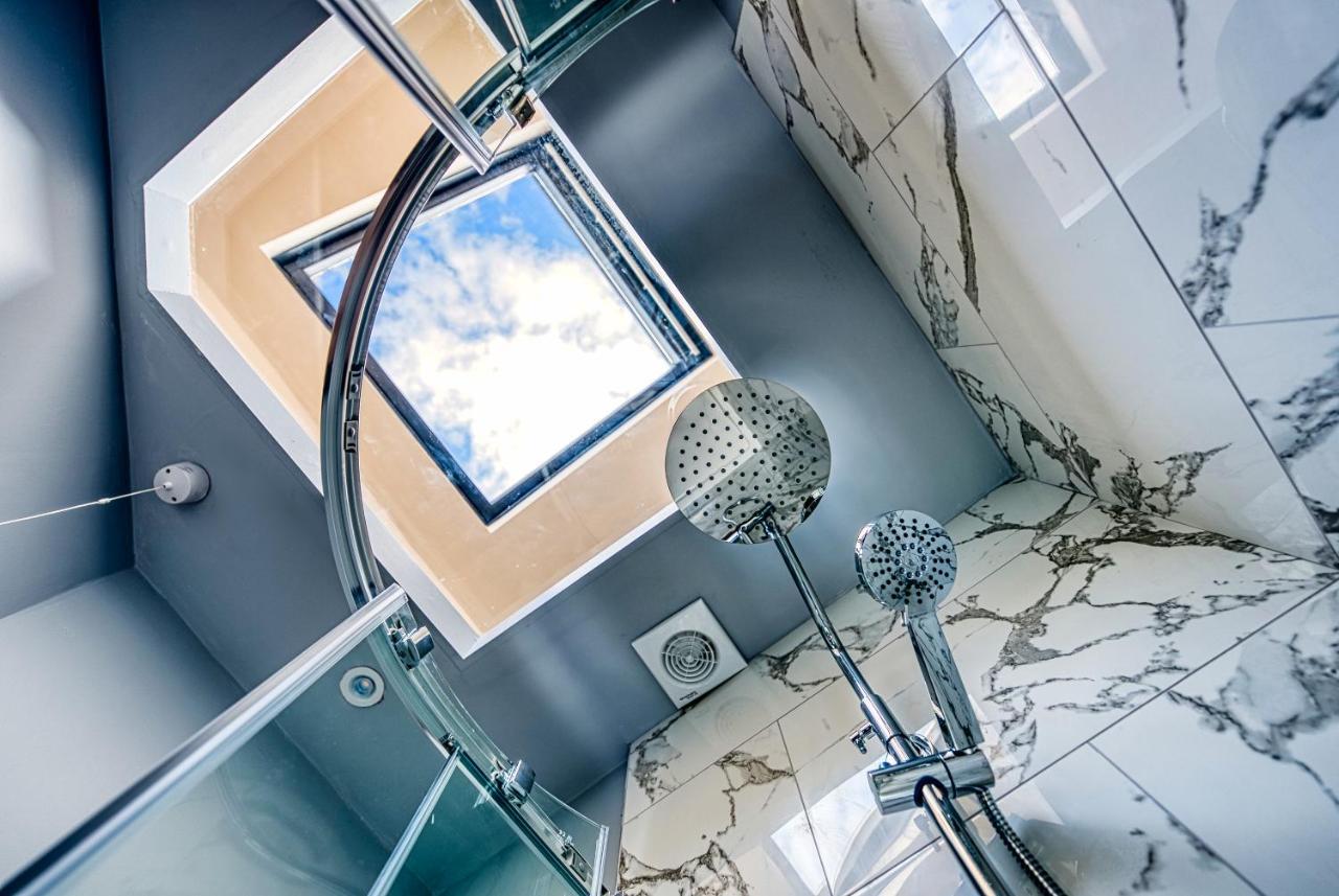New! Unique Keighley Rooms - Perfect For Business Bagian luar foto